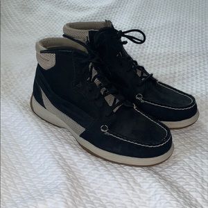 High top sperry’s- never worn